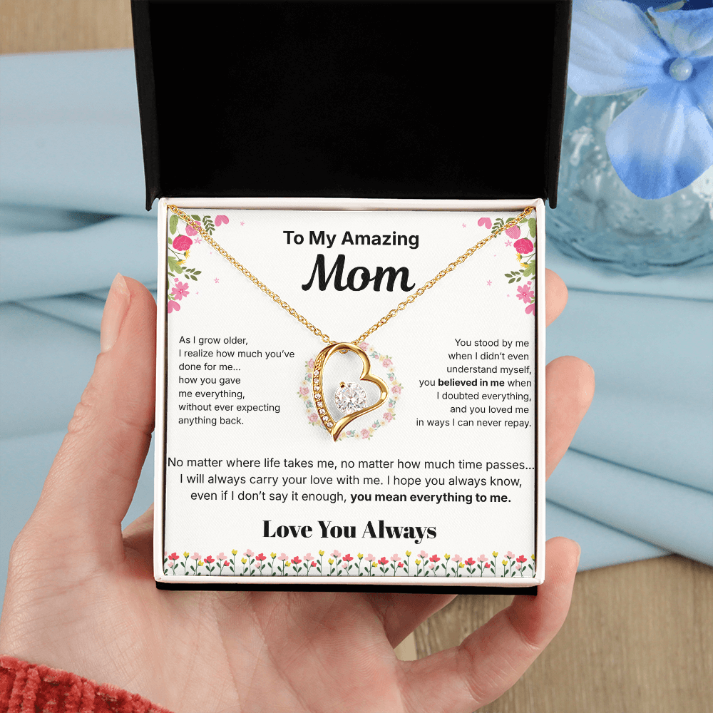 To My Amazing Mom - Heart Necklace Gift - English.