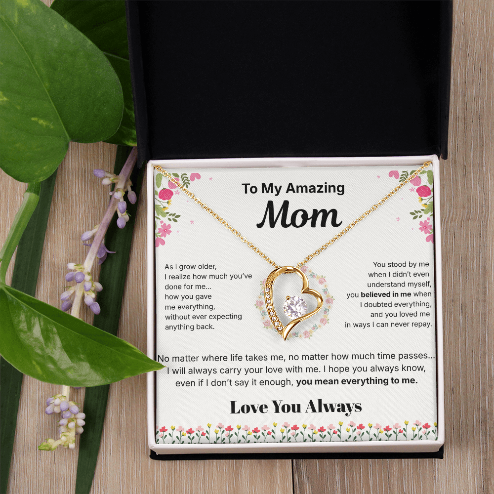 To My Amazing Mom - Heart Necklace Gift - English.