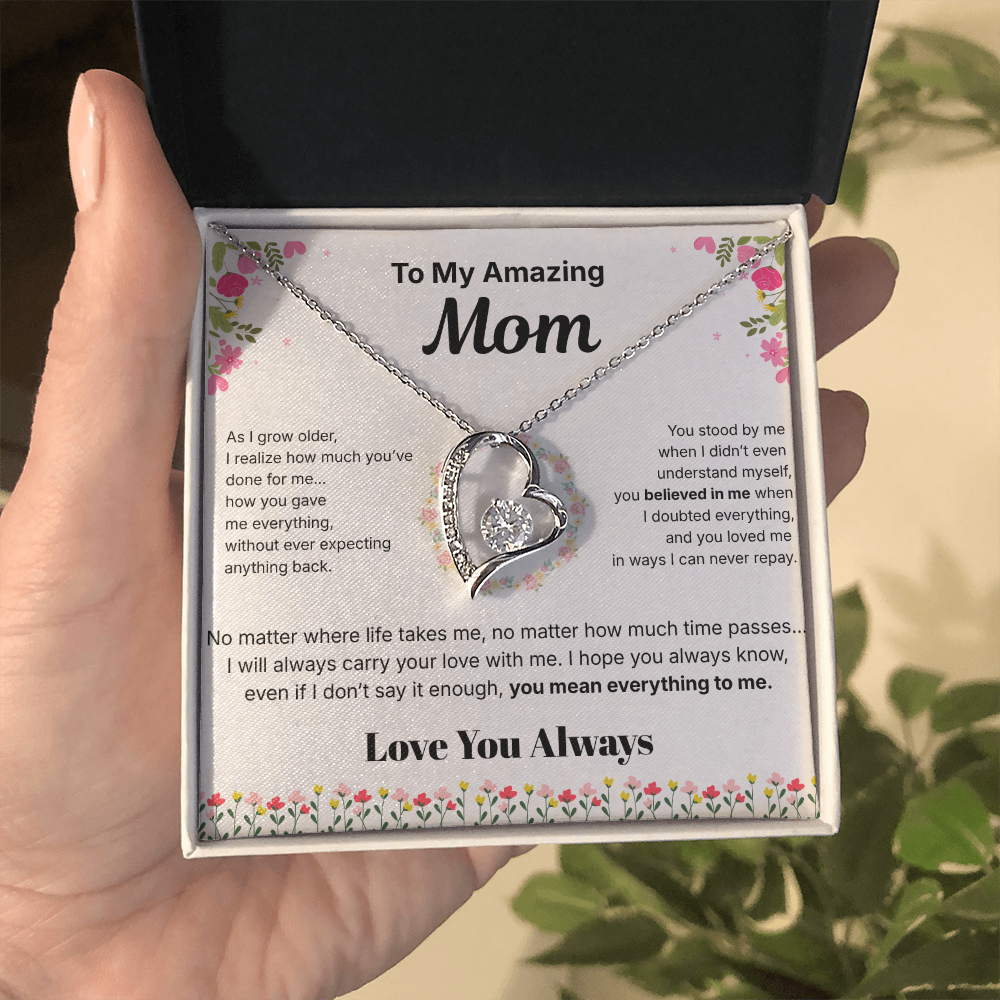 To My Amazing Mom - Heart Necklace Gift - English.
